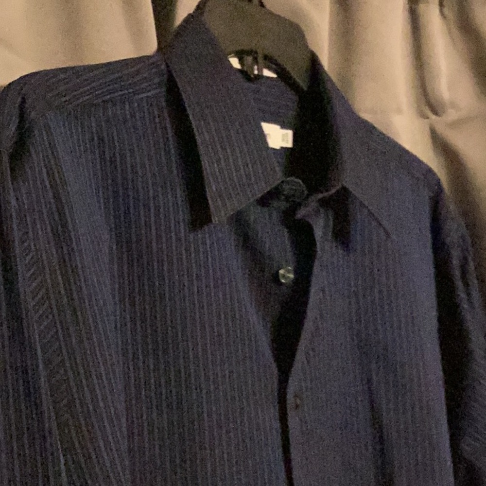Mens Calvin Klein shirt in excellent condition size 16 32/33
